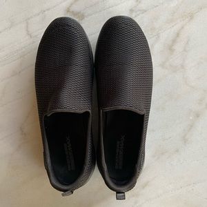 Sketchers Goga Max size 11